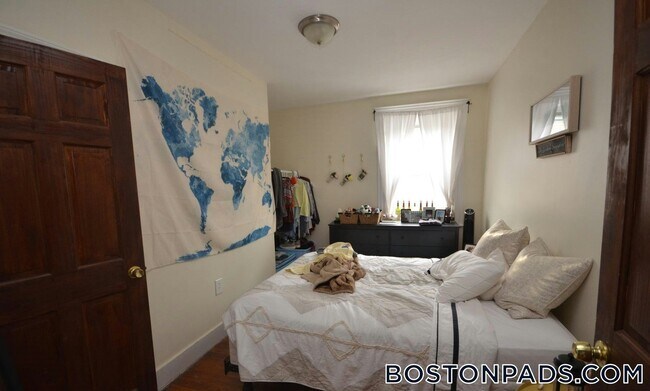 Photo - 240 Kelton St Unidad 3