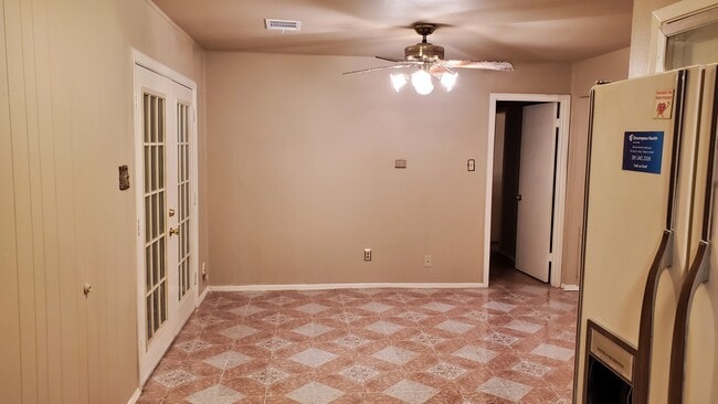 Photo - 15305 Corsair Rd