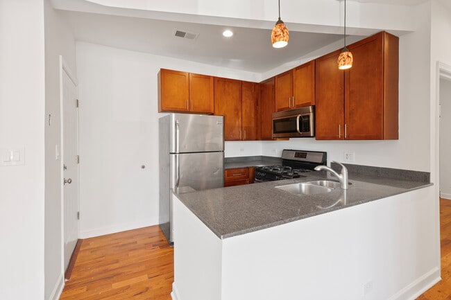 Photo - 7223 N Rogers Ave Unidad 1