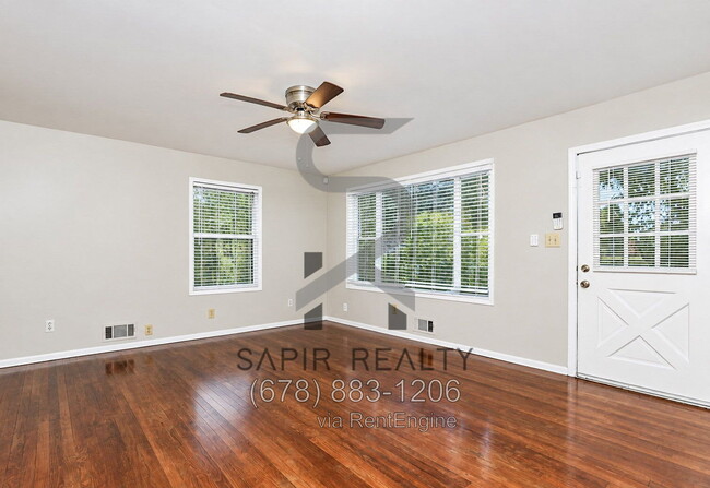 Photo - 2030 Austin Dr