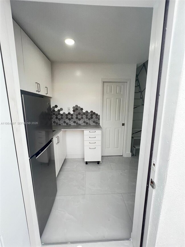 Building Photo - 4021 NW 6th St