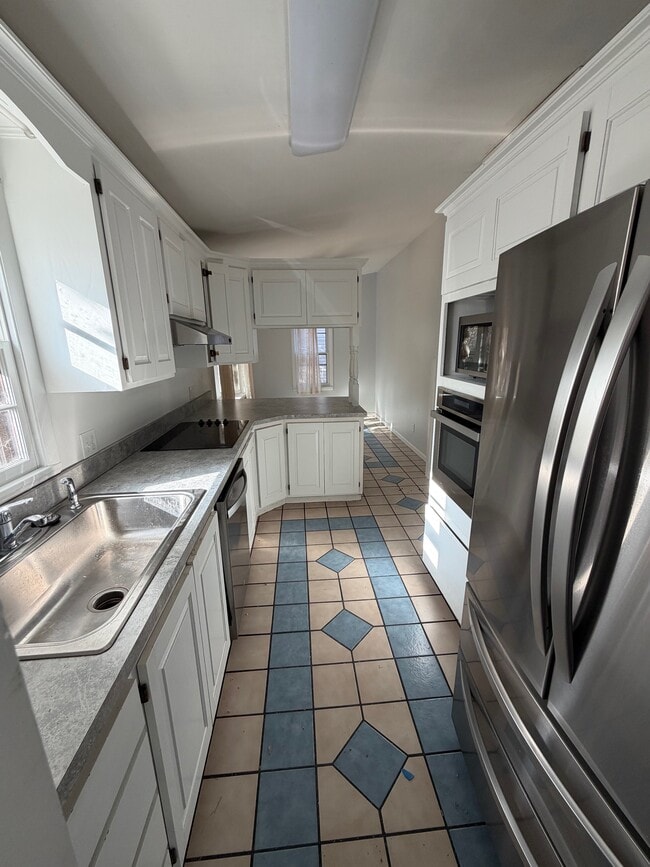 Photo - 618 Christopher St