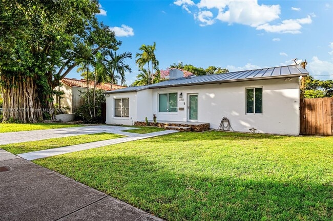 Building Photo - 2263 SW 21st St Rental