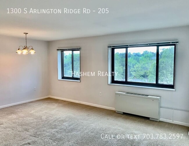 Photo - 1300 S Arlington Ridge Rd