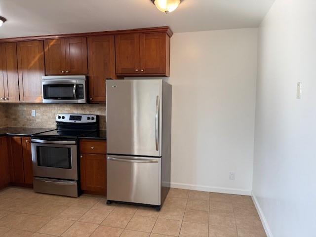 Building Photo - 467 Clinton St Rental