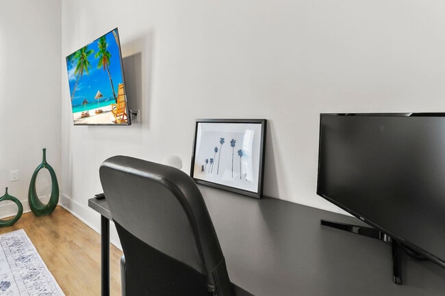 Photo - 2317 W Grace St Unit ID1312493P