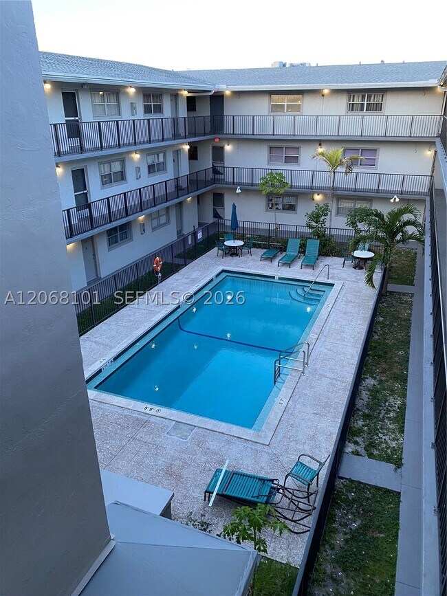 Photo - 16215 NE 18th Ct Unit 211