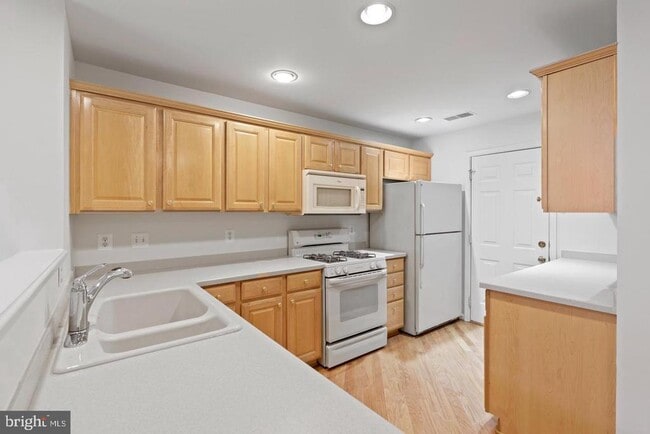 Photo - 1925 Crescent Park Dr