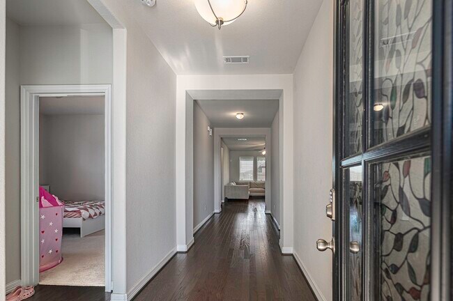 Photo - 104 Sea Glass Cv