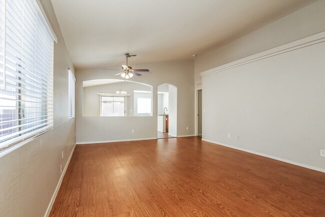 Photo - 3329 W Wayland Dr