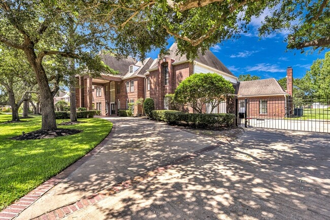 Photo - 21410 Ganton Dr