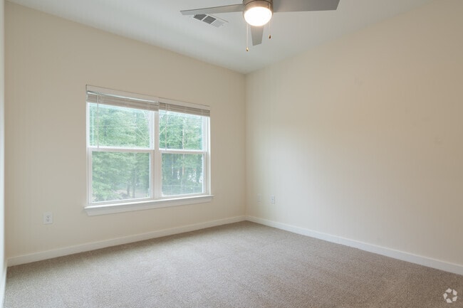 1BR, 1BA - 673SF