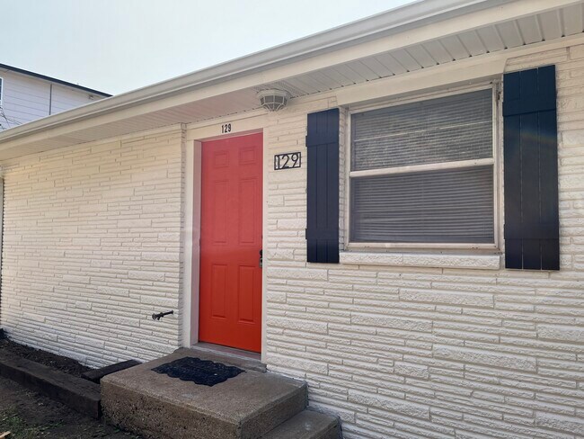 Photo - 129 N Duck St