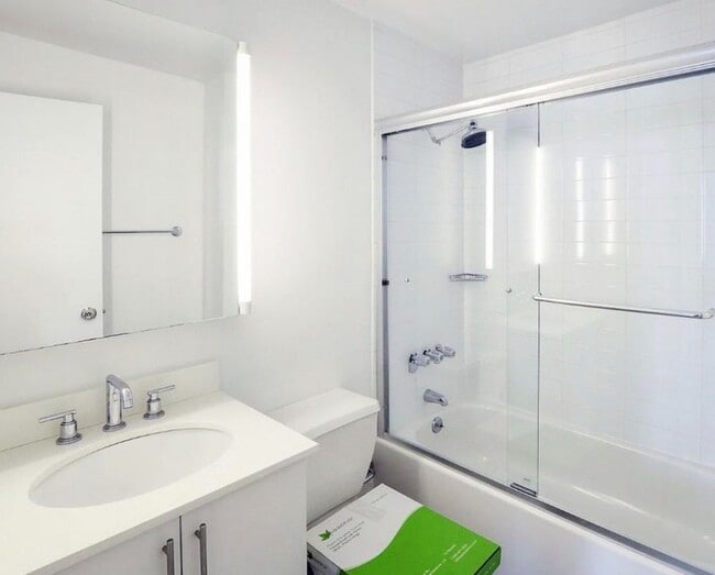 Photo - 90 Horatio St Unit 7D