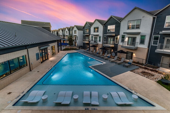 Kessler Bluffs - Kessler Bluffs Townhomes