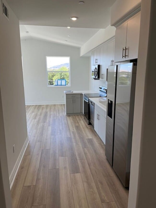 Photo - 2 Bedroom 2 Full Bath Condo with Stunning Views and Energy Savings