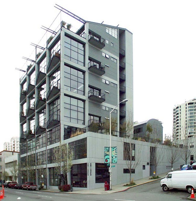 Primary View - Banner Building