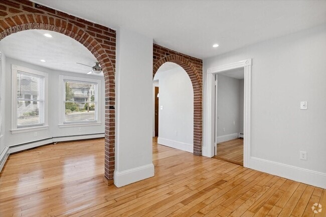 Building Photo - 3 Orchard St Unit 2 Rental