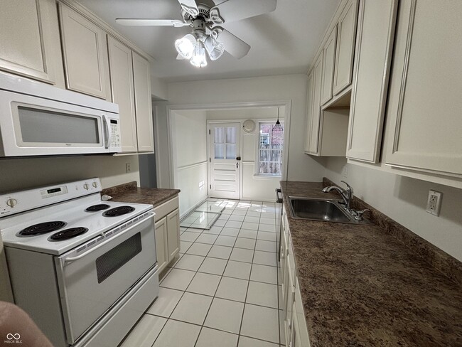 Photo - 4702 N Capitol Ave