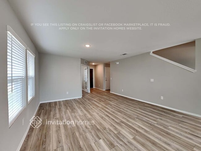 Photo - 1507 Greyleaf Ln