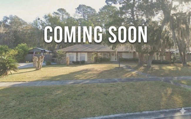 Photo - Spacious 4 Bed 2 Bath Home w/ Garage. Fenced in Yard. Private Pool!