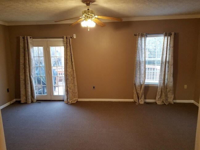 Sala de estar - 9018 Lake Largo Dr