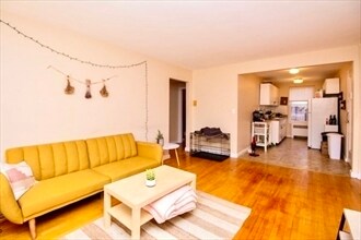 Building Photo - 38 Dean Rd Unit 1