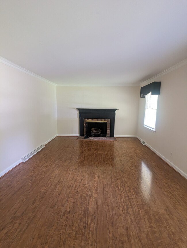 Photo - 249 River Oak Dr