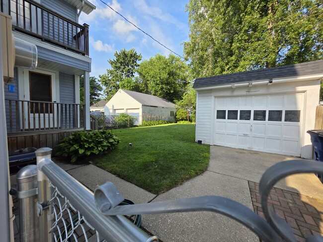 Building Photo - 4144 Commonwealth Ave