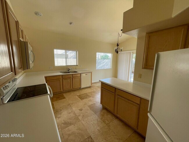 Photo - 629 S Oak St