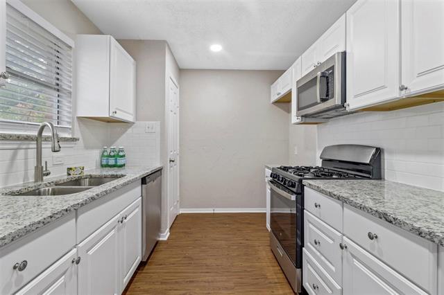 Building Photo - 5904 Emerson Dr Rental