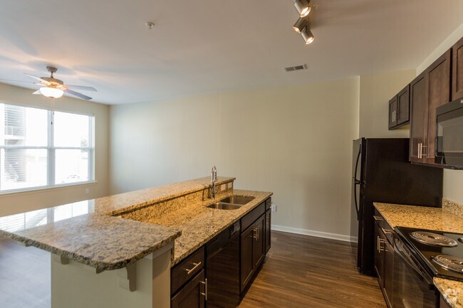 1BR, 1BA - 800 SF - Kitchen
