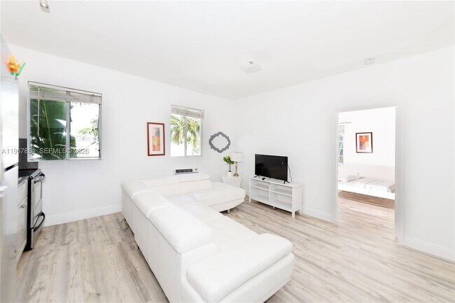 Photo - 820 Euclid Ave Unit 308