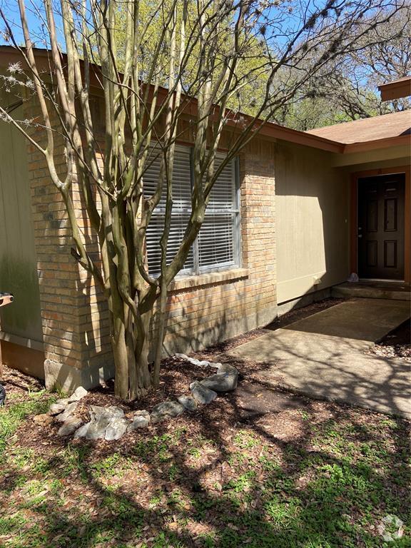 Building Photo - 9610 Sugar Hill Dr Rental