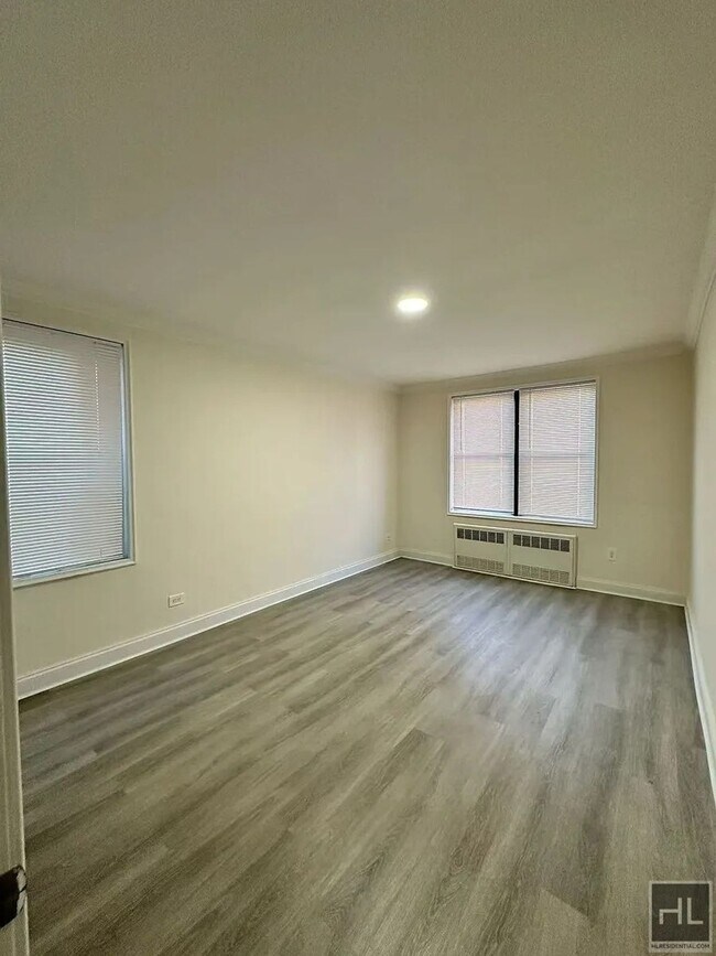 Photo - 72 ROAD Unidad 4D