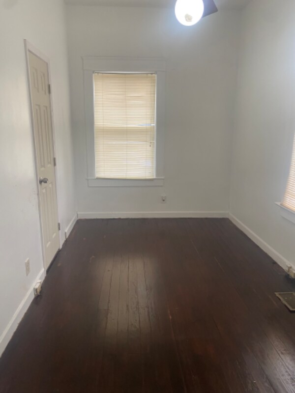 Photo - 2096 Court Ave