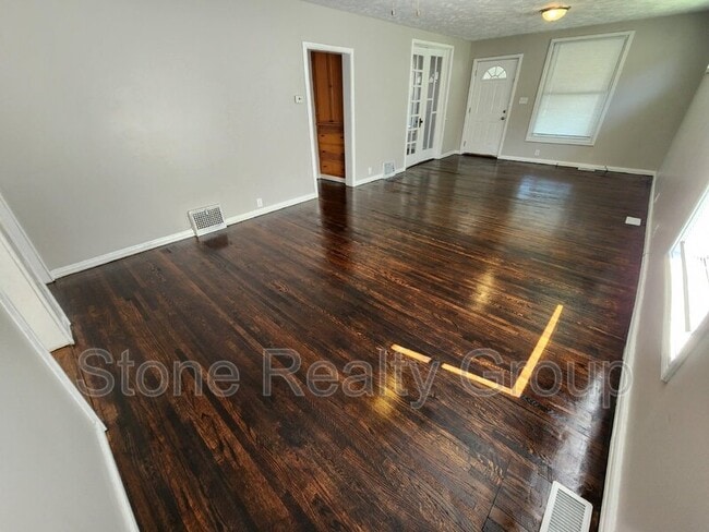 Photo - 523 S 19th St