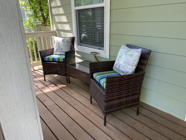 Photo - 1011 Everett Pl