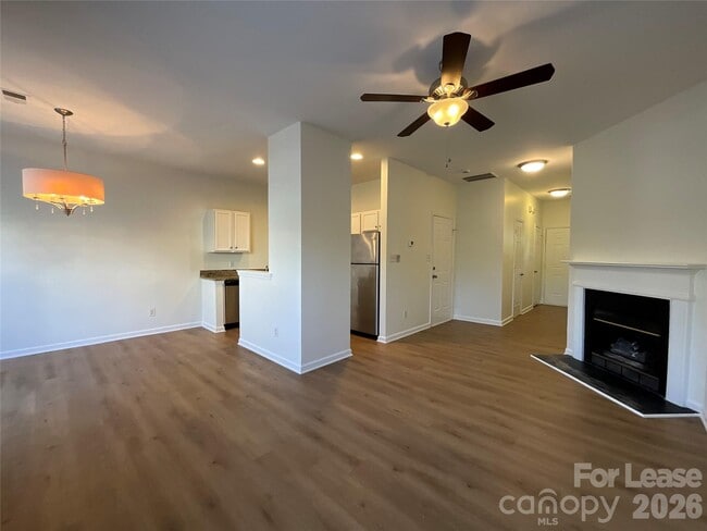 Photo - 7809 Lennoxshire Rd