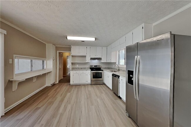 Photo - 2041 Kramer Way