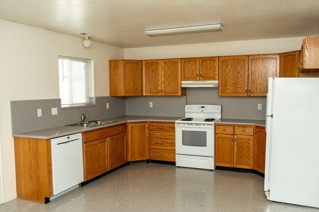 Photo - 1370 N 290 W