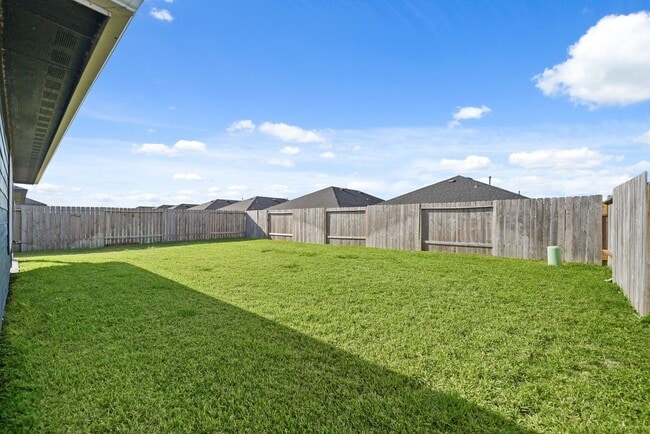 Photo - 7502 Fierce Friesian Ln