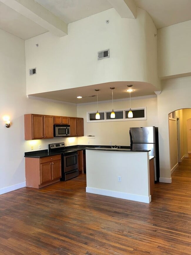 Photo - 525 E Grace St Unit 203