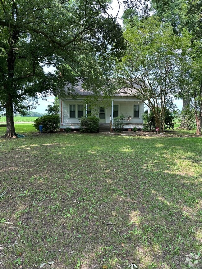 Building Photo - 5036 Hot Wells Rd Rental