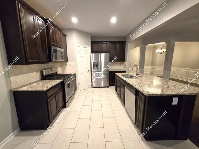 Photo - 2014 Ellison Way