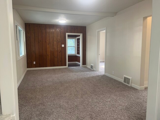 Photo - 1819 W Horne Ave