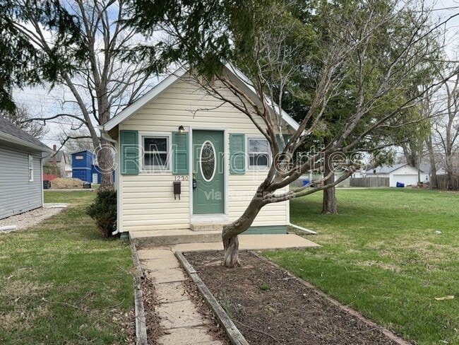 Building Photo - 1230 S Jay St