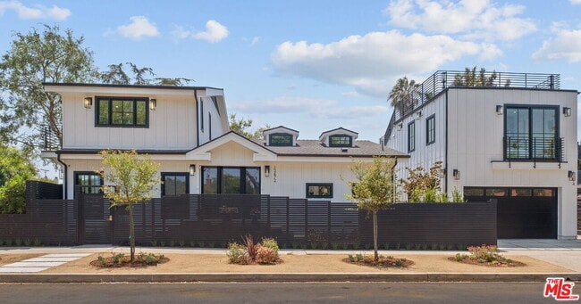 Building Photo - 12672 Stanwood Dr