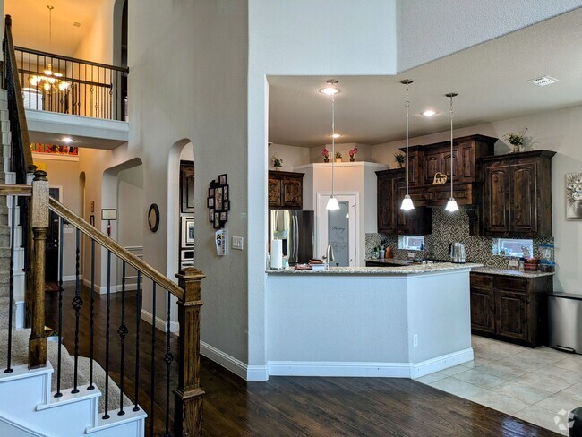 Building Photo - Experience Luxury Living at Twin Oaks Driv... Rental