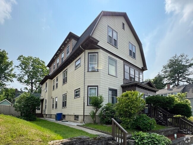 Building Photo - 95 May St Unit 2 Rental